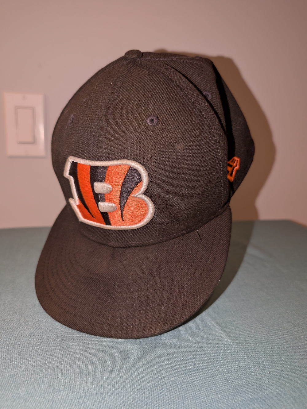 Men's New Era Black NFL Cincinnati Bengals Core Team 59FIFTY Fitted Hat